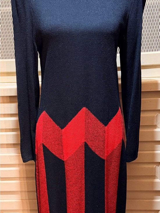 St. John Dresses & Skirts - Vintage St. John Knits Black Red Chevron Geometric Dress